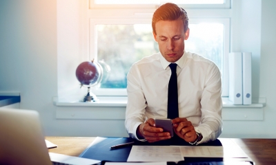 Interest on late payments An accountant works out the interest payable on a late payment