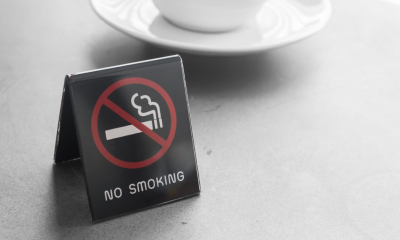 No smoking sign on a cafe table
