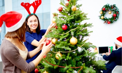 Festive décor is good for staff morale says study Festive décor is good for staff morale says study