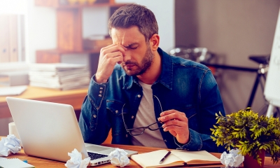 A employee is suffering with a headache